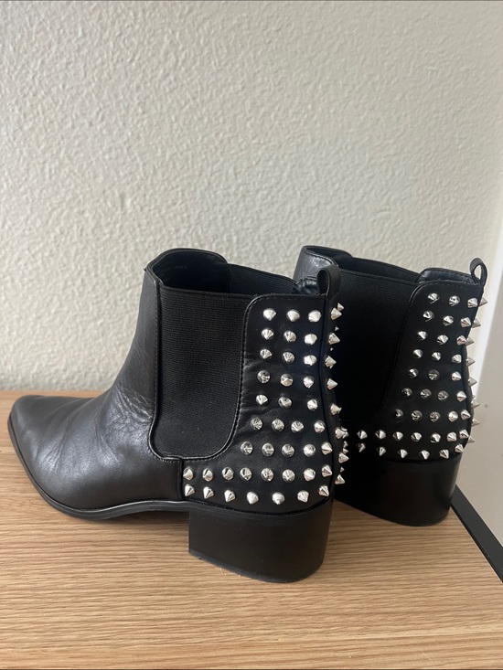 Steve Madden Shoes - Steve Madden Black Studded Chelsea Booties - Women's Fashion Ankle Boots